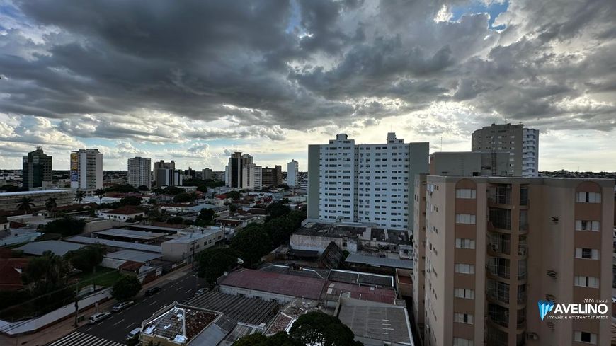 Apartamento Edifício Village - Centro