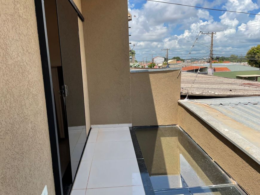 LINDO SOBRADO COM SALÃO COMERCIAL
