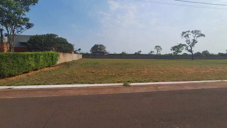 TERRENO - CONDOMINIO TERRAS DO GOLPE
