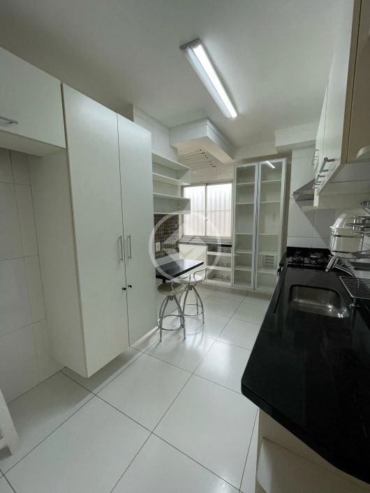 Apartamento reformado com 3 quartos e suíte - Monte Castelo codigo: 105147