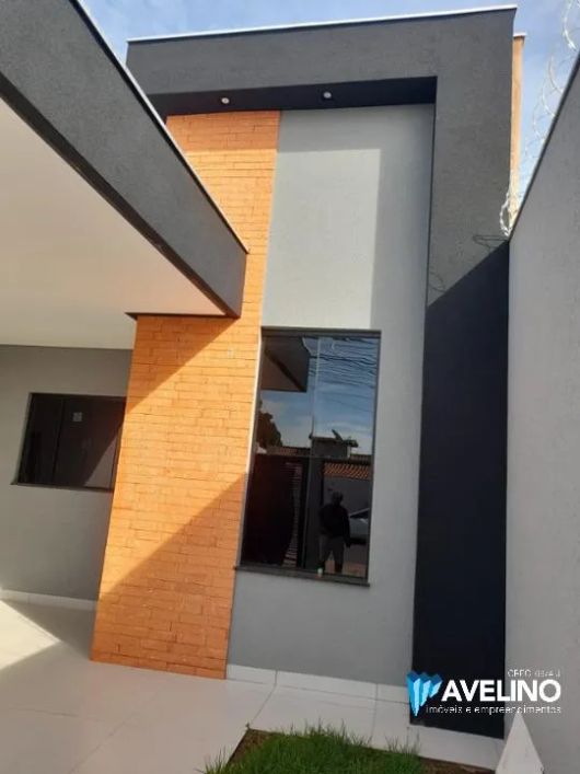 Linda casa no Rita Vieira recém construída
