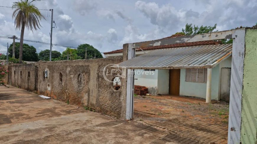 Oportunidade imperdível: Casa à venda na Vila Anahy, Campo Grande-MS, com 2 quartos e vaga na garage