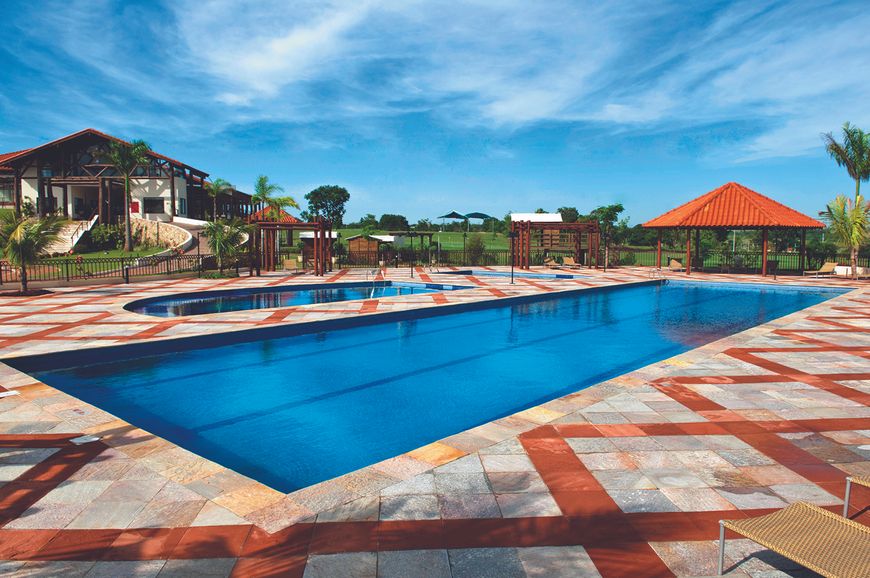 Terreno esquina terras do Golf com 2.580m2 Imperdivel