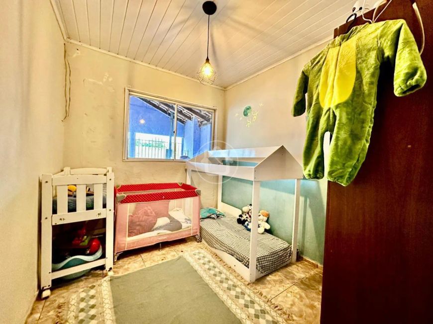 CASA 3 QUARTOS SENDO UMA SUÍTE