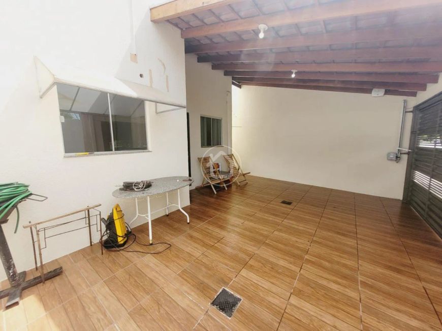 CASA DE ESQUINA 2 QUARTOS