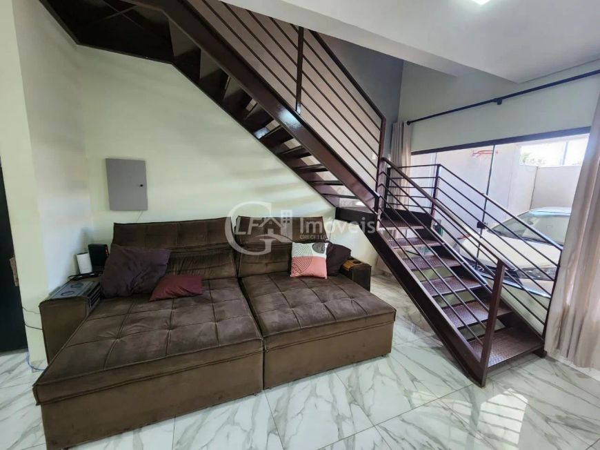 Impecável casa à venda em Campo Grande-MS, Jardim Tijuca: 3 quartos, 2 suítes, 1 sala, 2 vagas, 152m