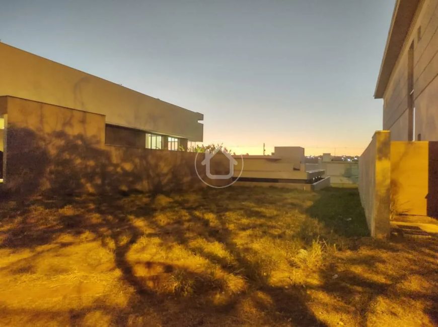TERRENO EM CONDOMINIO - ALPHAVILLE CAMPO GRANDE 3