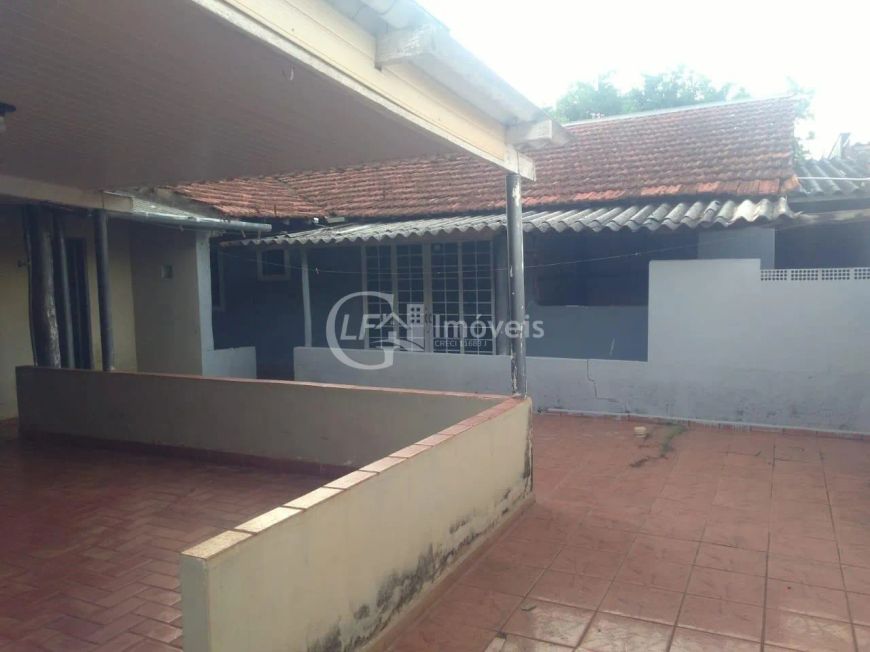 Casa de 4 quartos à Venda no Parque Residencial Rita Vieira, Campo Grande-MS - 140m² - 2 vagas de ga