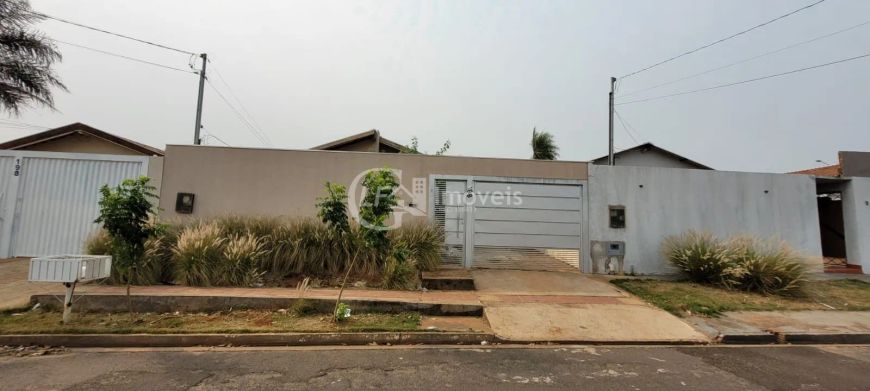Imperdível: Casa à venda em Campo Grande-MS, Parque dos Novos Estados, 4 quartos, 2 suítes, 2 salas,