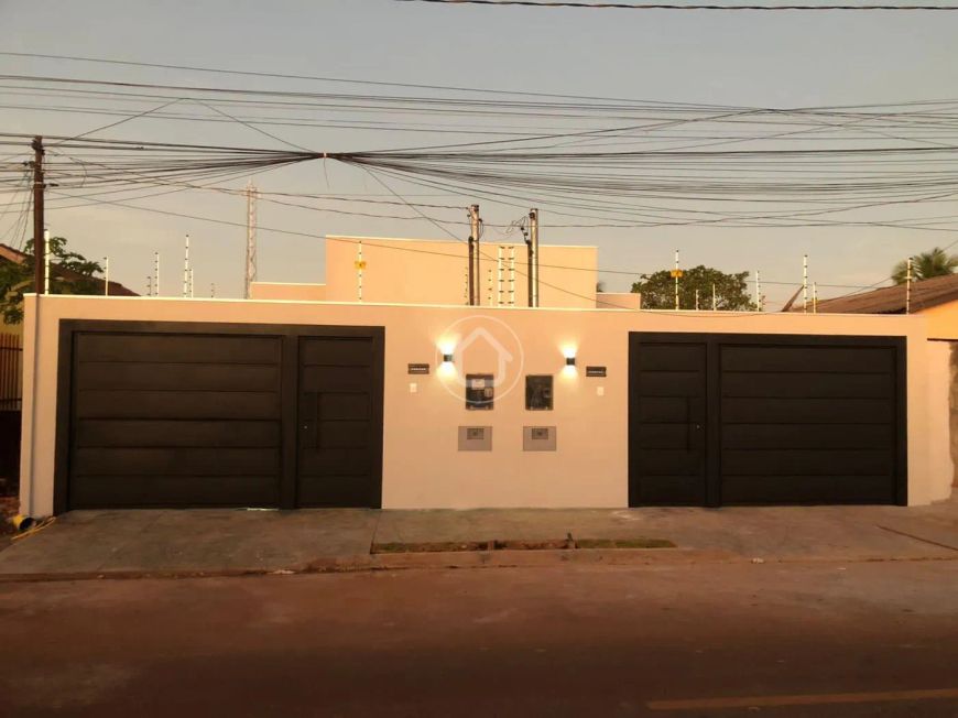 COM BASTANTE ESPAÇO LIVRE