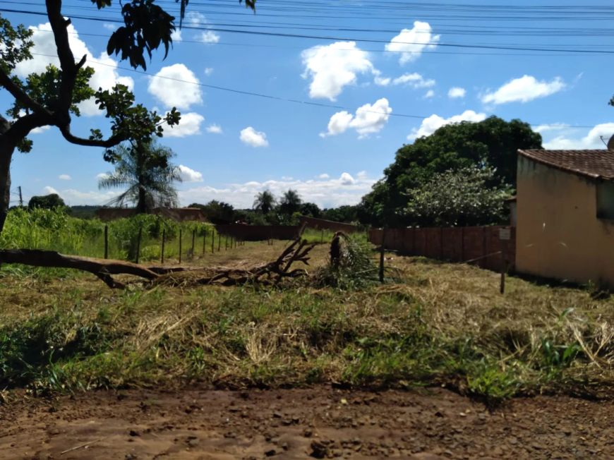 Terreno para venda tem 396 metros quadrados em Jardim Colúmbia - Campo Grande - MS