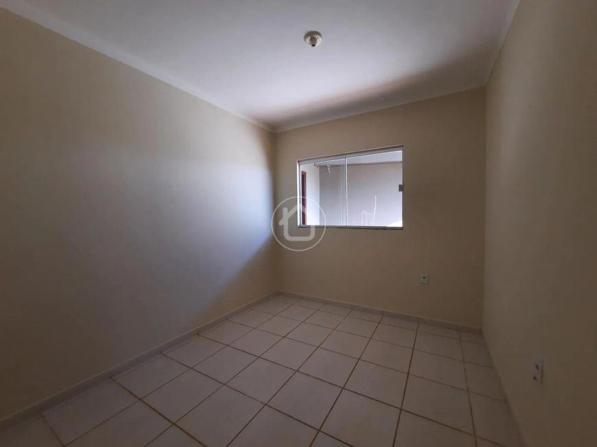 CASA NO BAIRRO SANTO EUGÊNIO