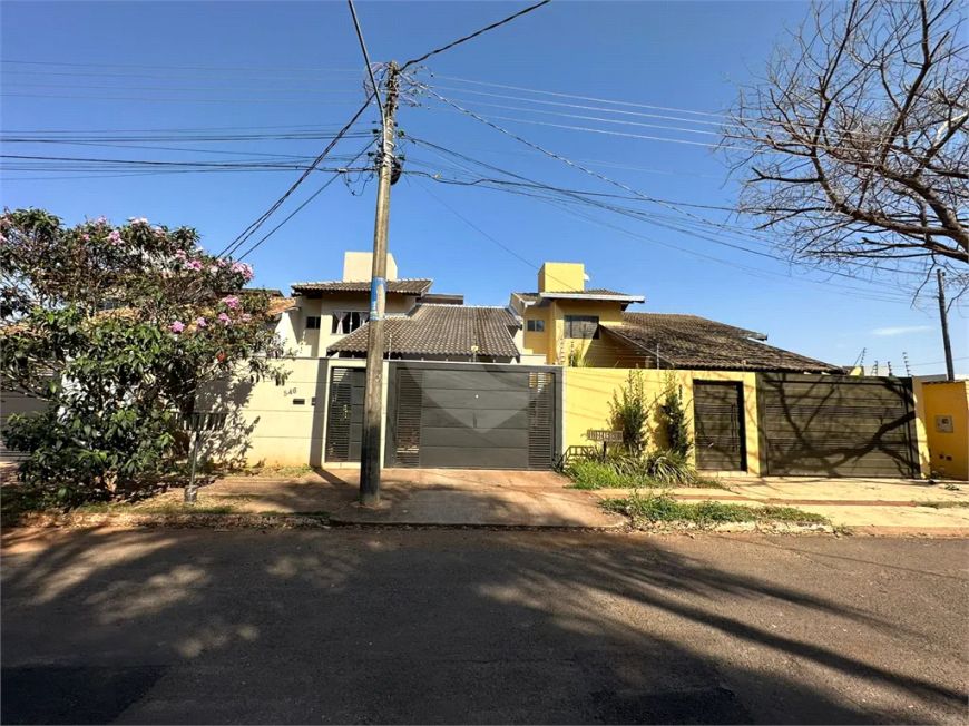 Casa térrea com 1 quartos à venda em Vila Carlota - MS