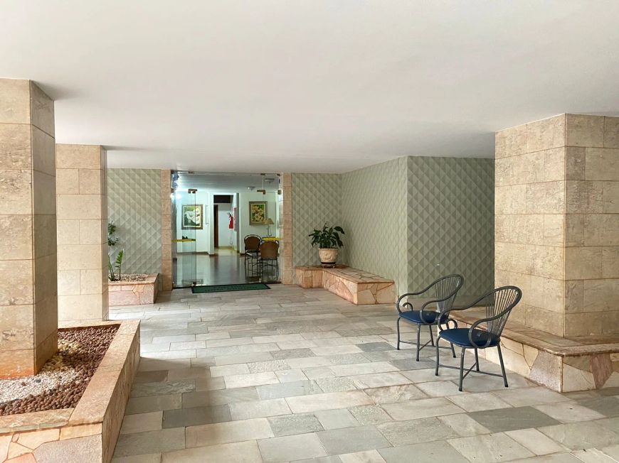 Apartamento no centro com 114 m² em Campo Grande - MS