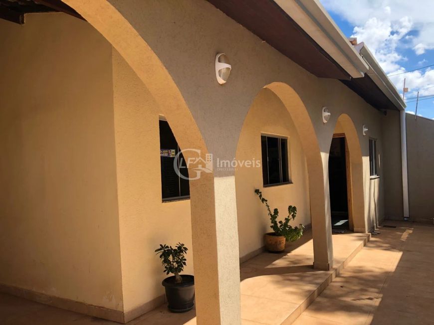 Linda Casa a Venda no Bairro Jardim dos Novos Estados.!