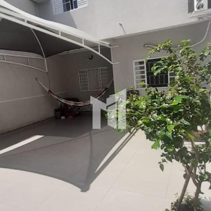 Sobrado 108m², 1 Suíte e 2 quartos, terreno 110m² em Carandá Bosque - Campo Grande - MS