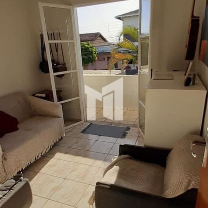 Sobrado 108m², 1 Suíte e 2 quartos, terreno 110m² em Carandá Bosque - Campo Grande - MS