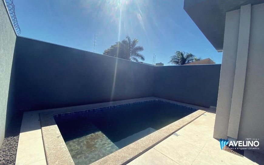 Casa com 3 suítes, piscina e espaço gourmet