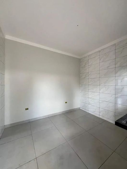 Casa moderna e espaçosa no Bairro Jardim Itamaracá!