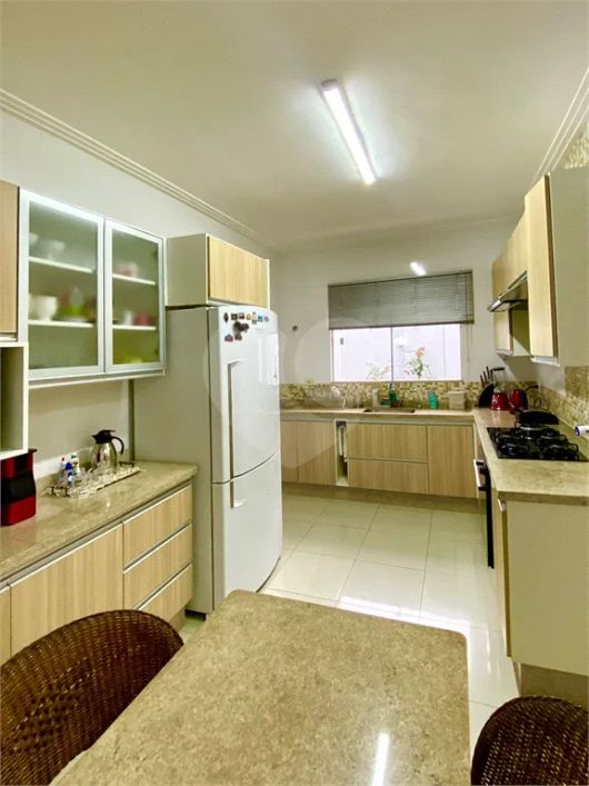 Casa térrea com 3 quartos à venda em Vila Vilas Boas - MS