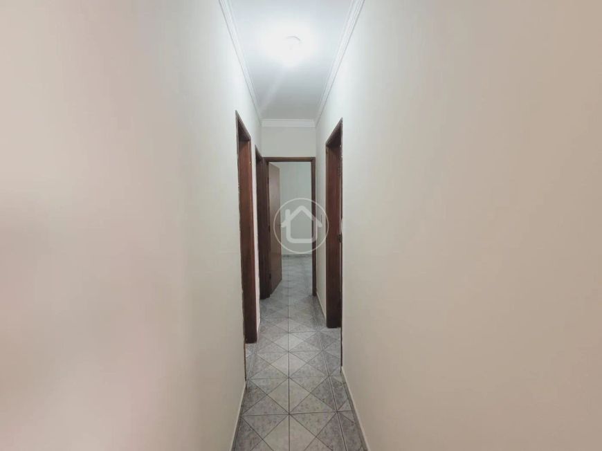 APARTAMENTO COM 3 QUARTOS