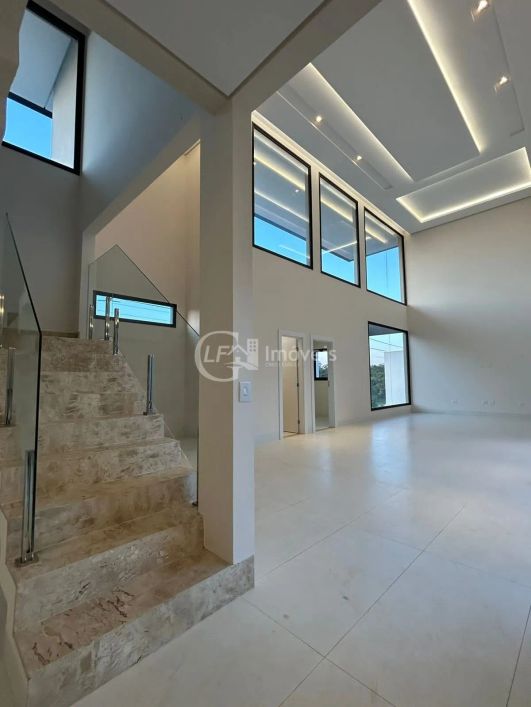 Imperdível: Casa de luxo em condomínio à venda em Campo Grande-MS, Residencial Damha III - 4 quartos