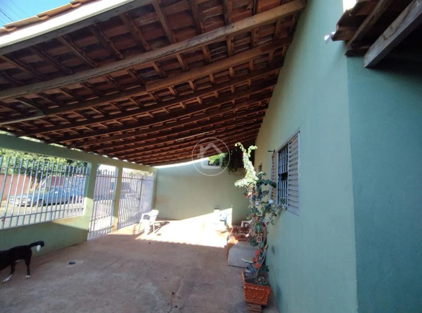 CASA NO JARDIM ESTRELA DALVA