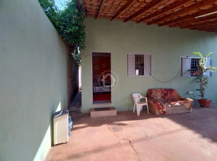 CASA NO JARDIM ESTRELA DALVA