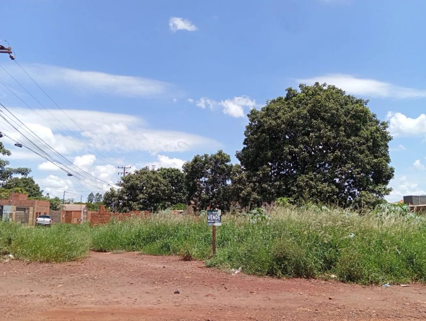 Terreno para venda com 375 metros quadrados em Vila Moreninha IV - Campo Grande - MS