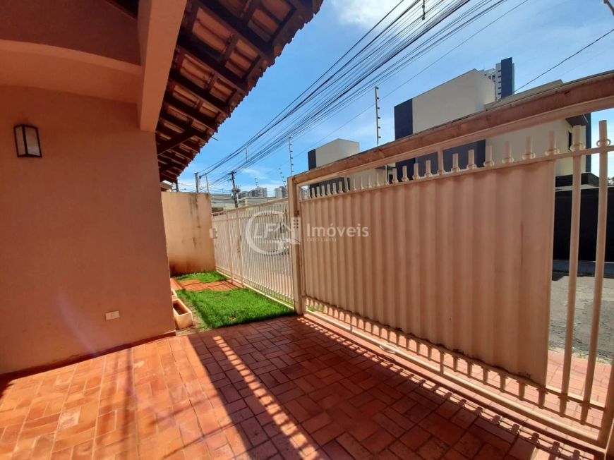 Lindo Sobrado no Bairro Margarida.!!