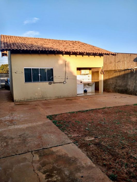 Casa Jd Carioca com quintal