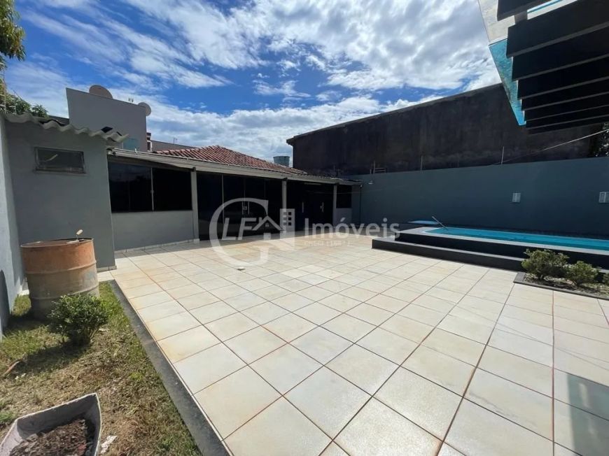 Imperdível oportunidade de casa à venda em Campo Grande-MS, bairro Nova Lima! 3 quartos, 1 suíte, 3