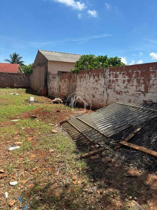 TERRENO COM PROJETO