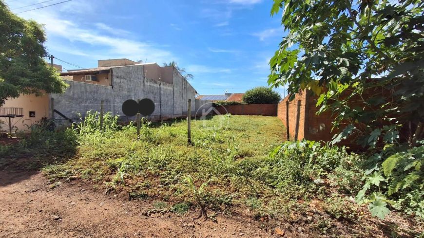 TERRENO COM OTIMA OPORTUNIDADE DE INVESTIMENTO