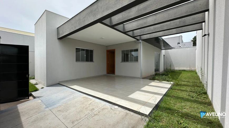 Excelente Casa à Venda - Novos Estados