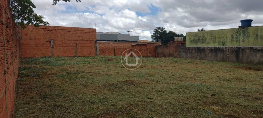 606 M² - PLANO - NO ASFALTO - MURADO