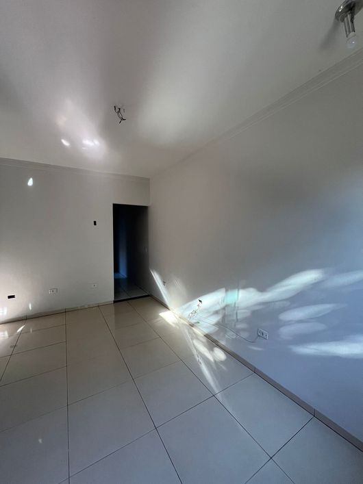 Casa com 03 quartos no Nova Campo Grande