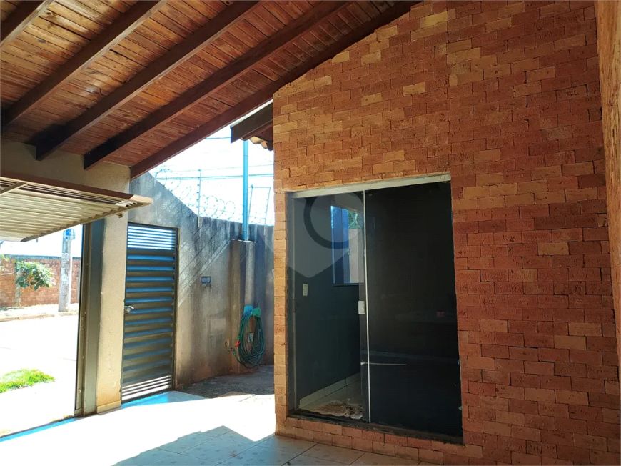 Casa com 2 quartos à venda em Núcleo Habitacional Buriti - MS