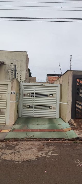 vende - se uma linda casa no Center Park - Campo Grande - MS