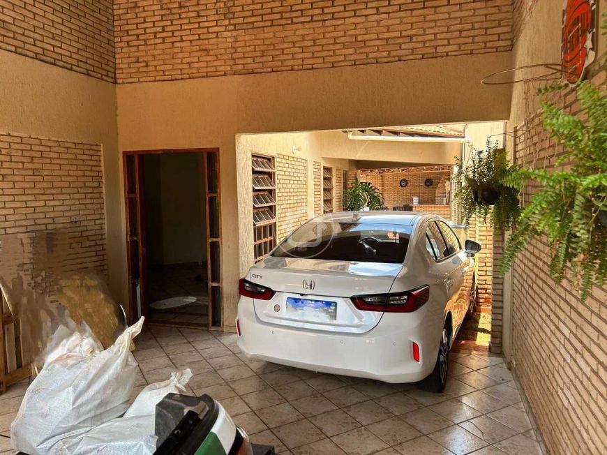 CASA COM PISCINA VILAS BOAS