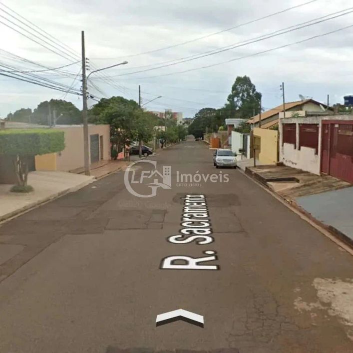 Terreno à venda em Campo Grande-MS, bairro São Francisco, 360m² de área. Venha conferir!