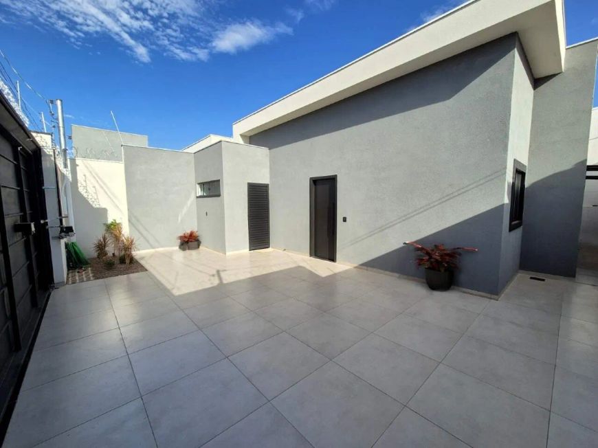 Casa Térrea à venda, 3 quartos, 1 suíte, 3 vagas, Jardim Montevidéu - Campo Grande/MS