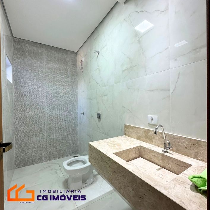 Casa para venda tem 136m² com 3 quartos sendo 1 suíte closet no Água Limpa Park - Campo Grande - MS