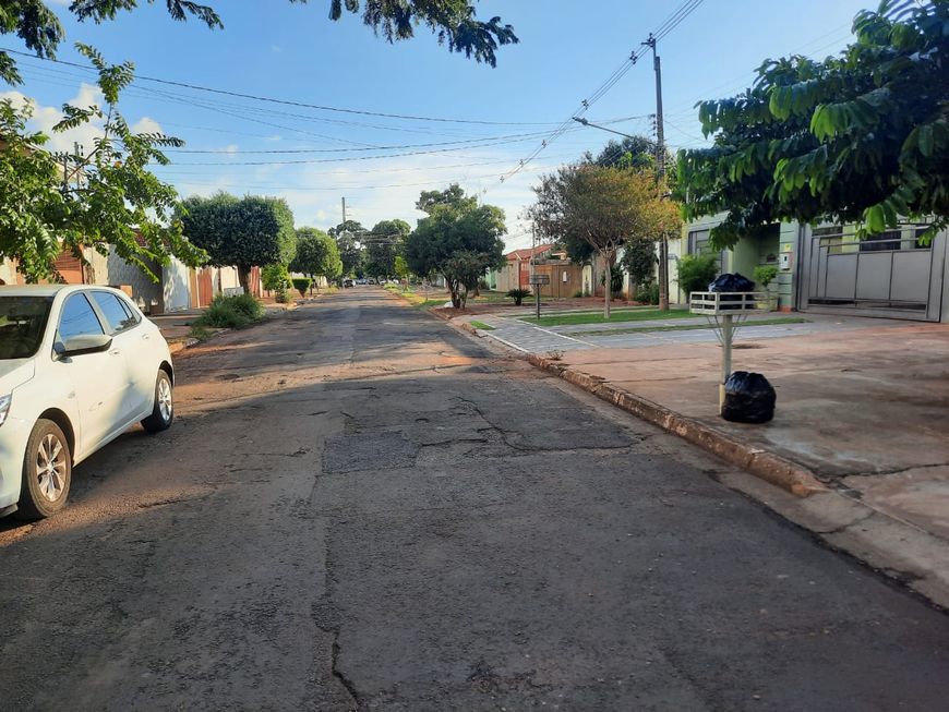 Lote/Terreno para venda tem 360 metros quadrados em Caiçara - Campo Grande - MS