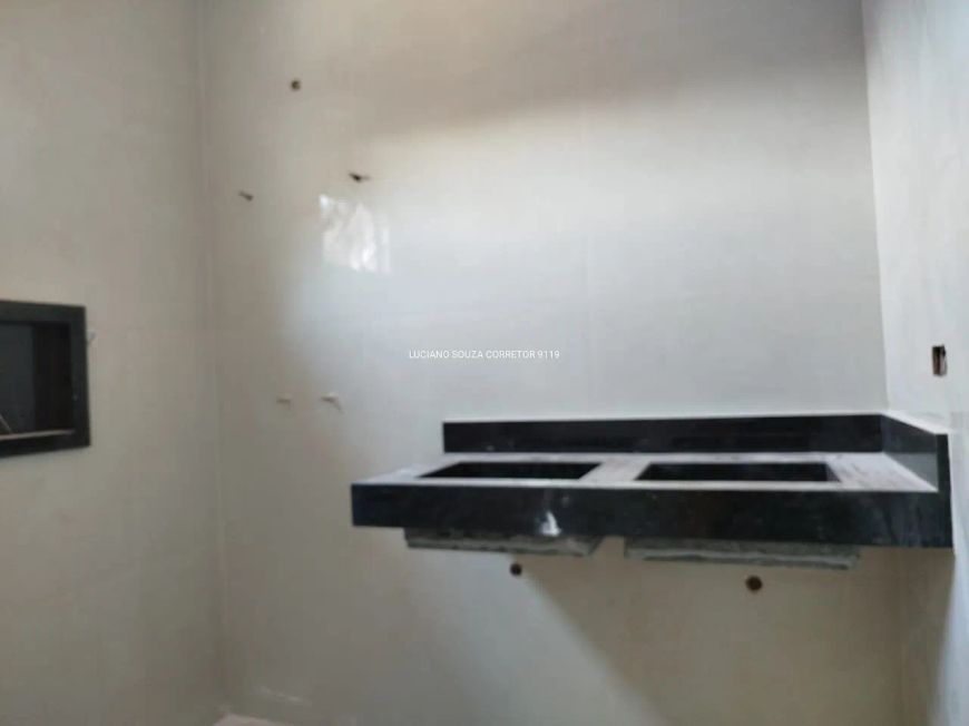 Casa com 3 Suítes - Parque Água Limpa