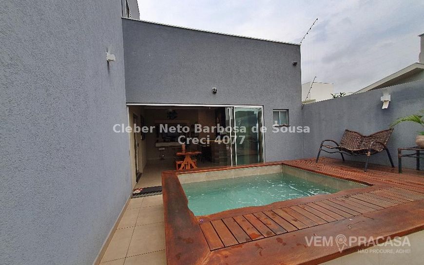 3 DORMITÓRIOS, ÁREA GOURMET E PISCINA