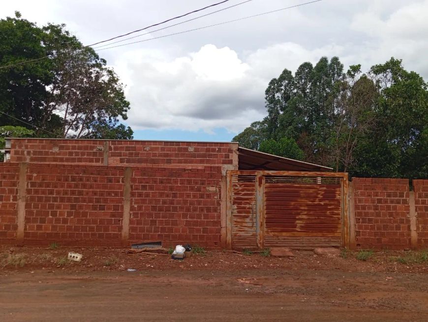 Terreno para venda com 357 metros quadrados em Vila Moreninha IV - Campo Grande - MS