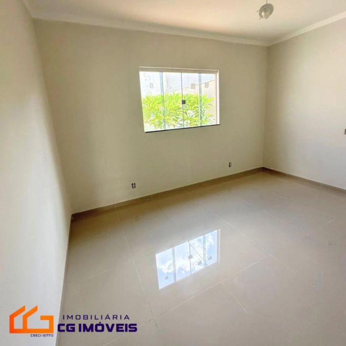 Casa com 3 quartos sendo 1 suíte, bem localizada no bairro Rita Vieira em Campo Grande - MS