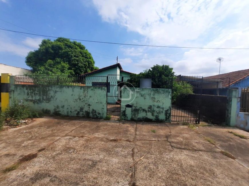 CASA COM 02 QUARTOS - TAVEIRÓPOLIS