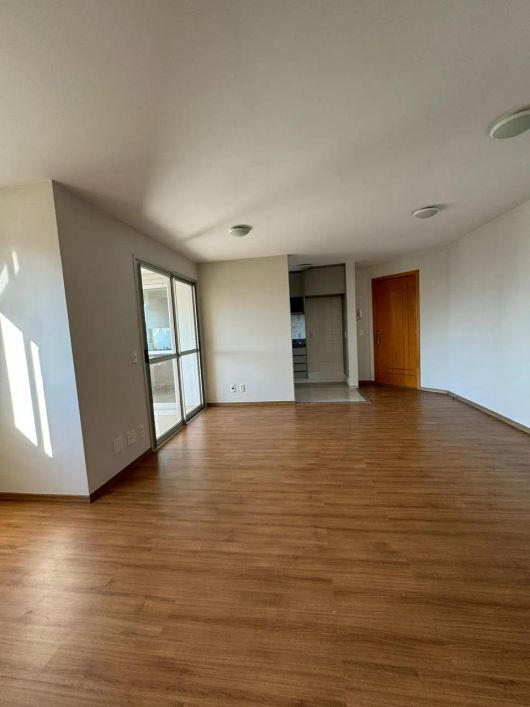 KW IMOVEIS VENDE 🔹Apartamento no Varandas Bela Vista 1 suíte + 1 quarto ambos com guarda roupa,